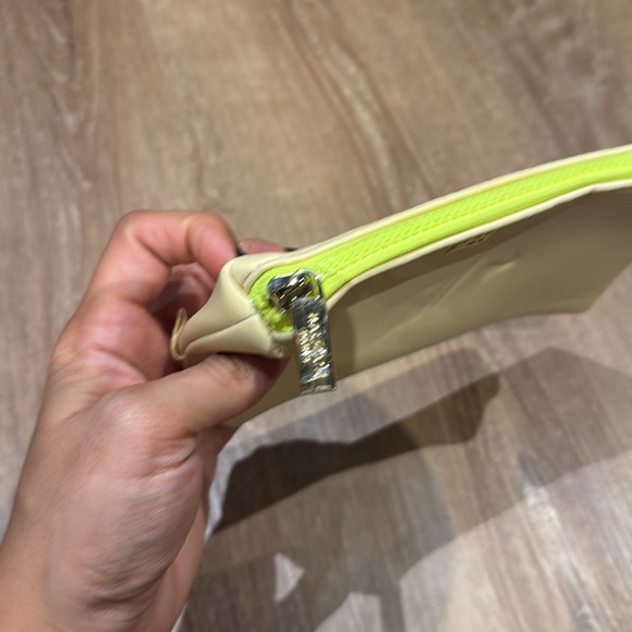 Pre-owned Balmain makeup bag - Picture 3 of 6